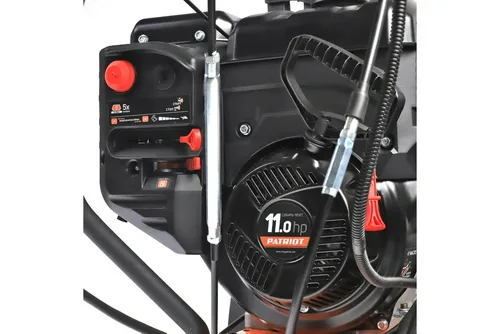 Машина снегоуборочная бензиновая PATRIOT Сибирь 110 ЕТ 11 л.с., эл.старт, обогрев, фара на гусеницах