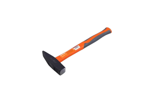 Молоток с фиберглассовой обрезиненной рукояткой Кратон 0,40 кг