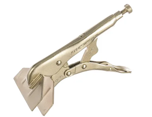 Зажим Jonnesway ручной с фиксацией и плоскими широкими губками, 200 мм, 0-30 мм