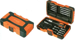 Отвертка-держатель реверсивная с битами и торцевыми головками Кратон Complect SSK-05, 62 пр. в кейсе
