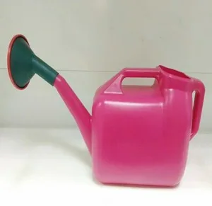 Лейка  6,5л. п/э, с рассеивателем