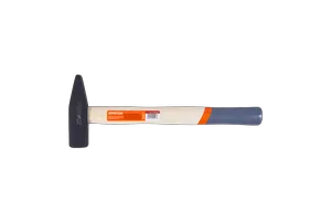 Молоток с деревянной рукояткой Кратон 0,50 кг
