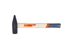 Молоток с деревянной рукояткой Кратон 0,80 кг