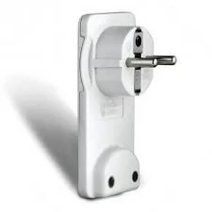 Вилка-невидимка Универсал с/з черная 16А 250В