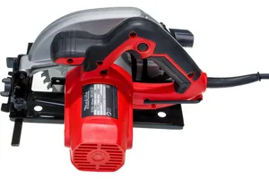 Пила дисковая MAKITA M5802, 1050Вт,4900об\м,диск-ф185х30мм,рез-66мм,4.0кг,кор