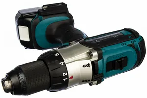 Дрель-шуруповерт аккум MAKITA DDF451RFE, 18В, 2х3 Ач, Li-ion, ЗУ, кейс, подсветка