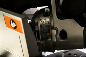 Пила торцовочная MAKITA LS 1019 L, 1510Вт, 260мм