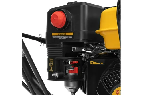 Машина снегоуборочная бензиновая DENZEL SWB-600 7л.с., фара, с функц. подметания