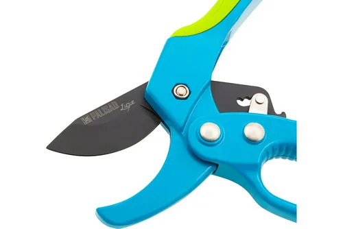 Секатор Palisad LUXE 60560  плоскостной+контактный, храповый, d=22мм, 20см