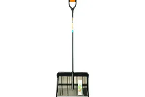 Лопата снеговая ЦИ Сахара 0364, пласт., дер. черенок, 490х380мм.