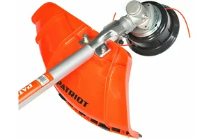 Триммер бензиновый PATRIOT PT 553, 2200 Вт  нож, леска, состоит из 2 частей