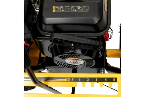 Машина снегоуборочная бензиновая DENZEL SB 560 7л.с.