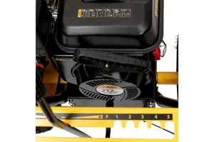 Машина снегоуборочная бензиновая DENZEL SB 560 7л.с.