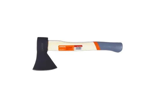 Топор с деревянной рукояткой Кратон 0,6 кг.