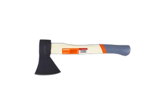 Топор с деревянной рукояткой Кратон 0,6 кг.