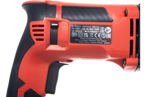 Перфоратор MAKITA M8701,SDS+,800Вт,3реж,2.5Дж,0-4500у\м,0-1,200 об\мин, 2.7кг,чем