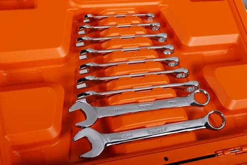 Набор инструментов Кратон TS-04 1/2"+1/4" 58 пр