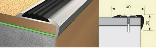 Угол Русский Профиль 40х20мм 0,9м с резиновой вставкой черной