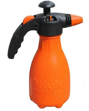 Опрыскиватель Жук 1,5л